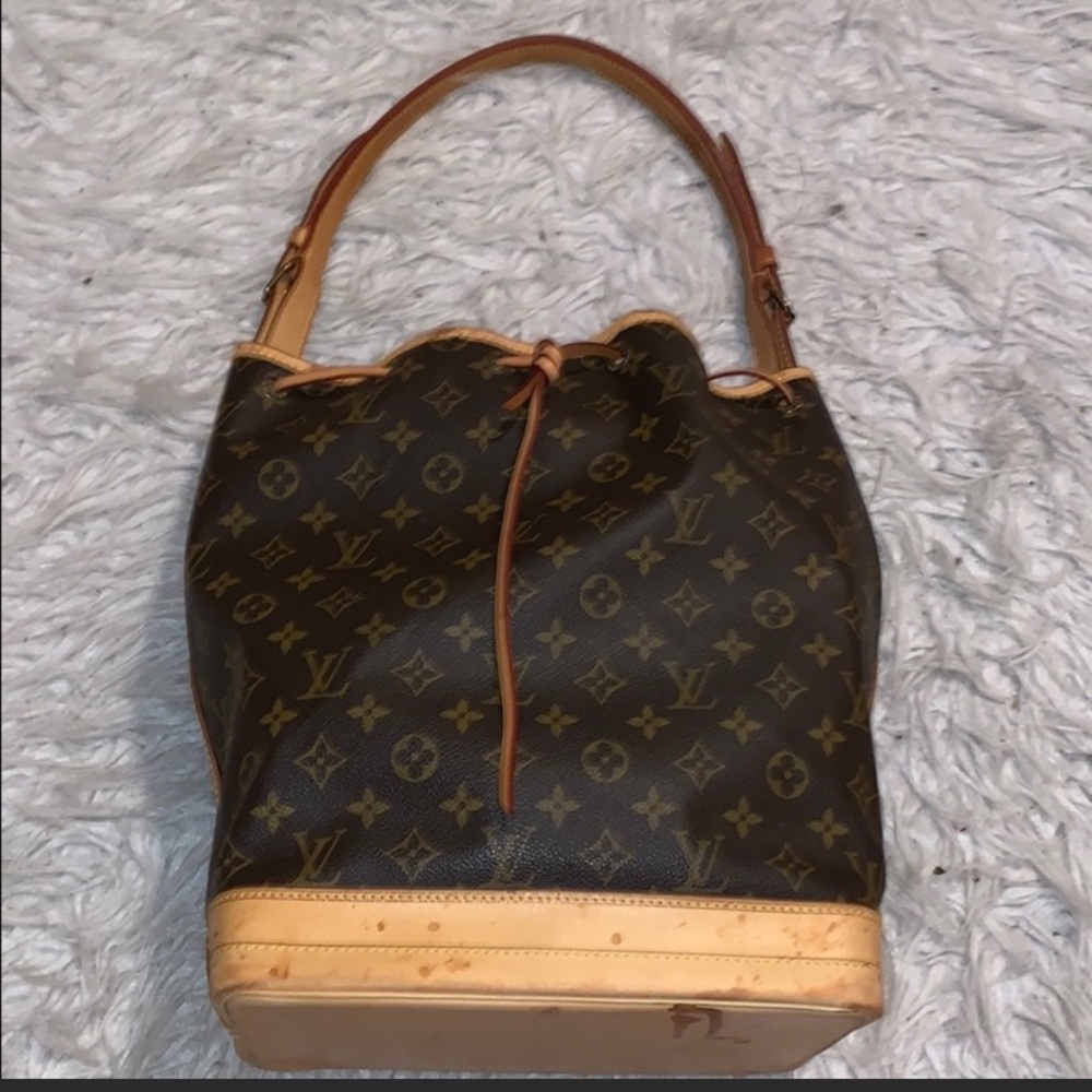 Louis Vuitton monogram noe (vintage)100%AUTHENTIC
